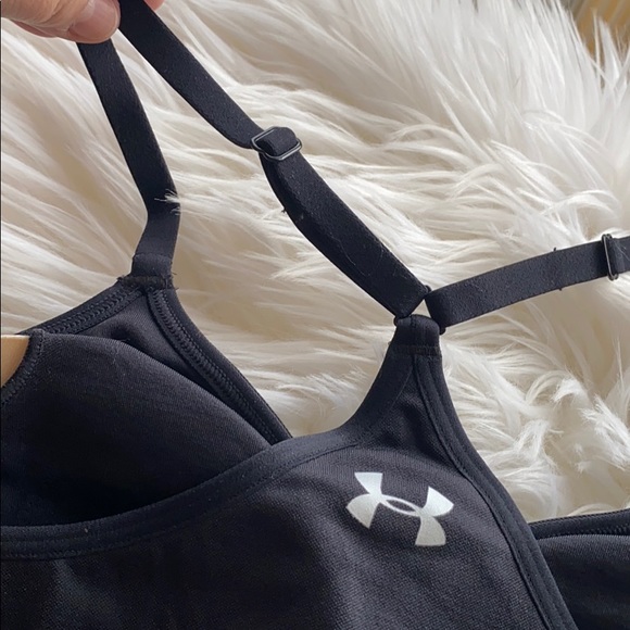 UA Seamless Sports Bra - Picture 4 of 7